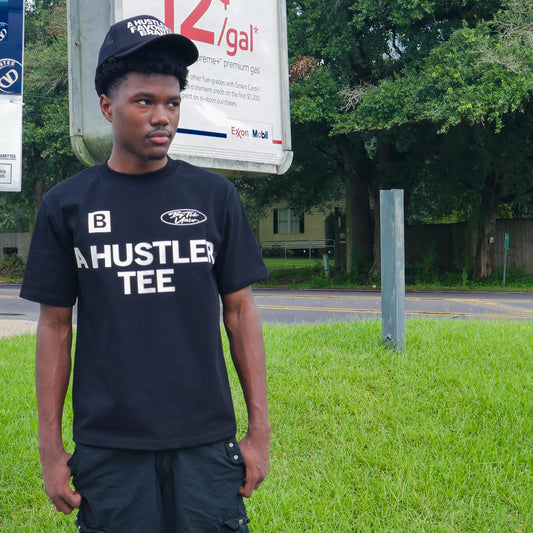 A Hustler Tee©️ Black