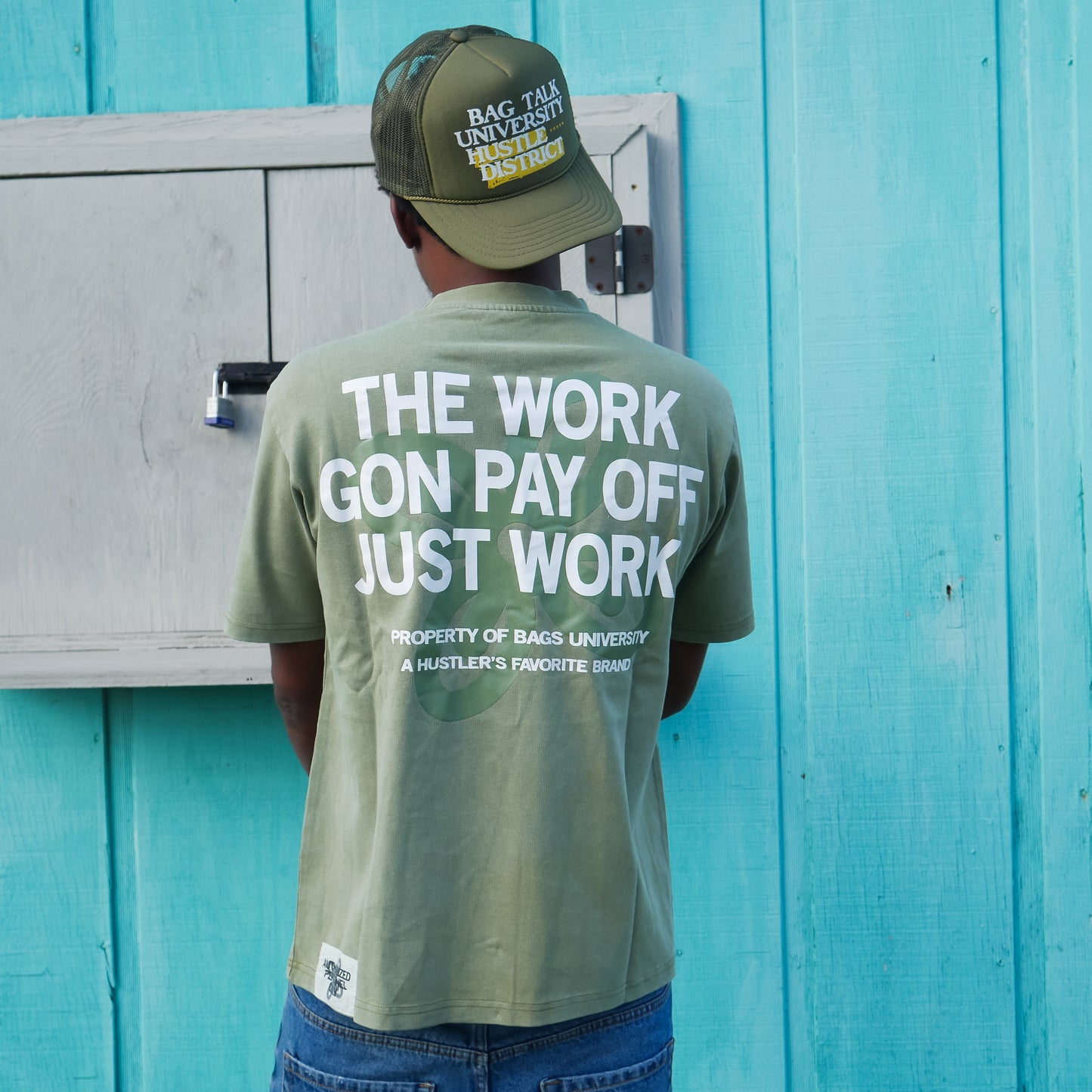 A Hustler Tee©️ Vintage Olive